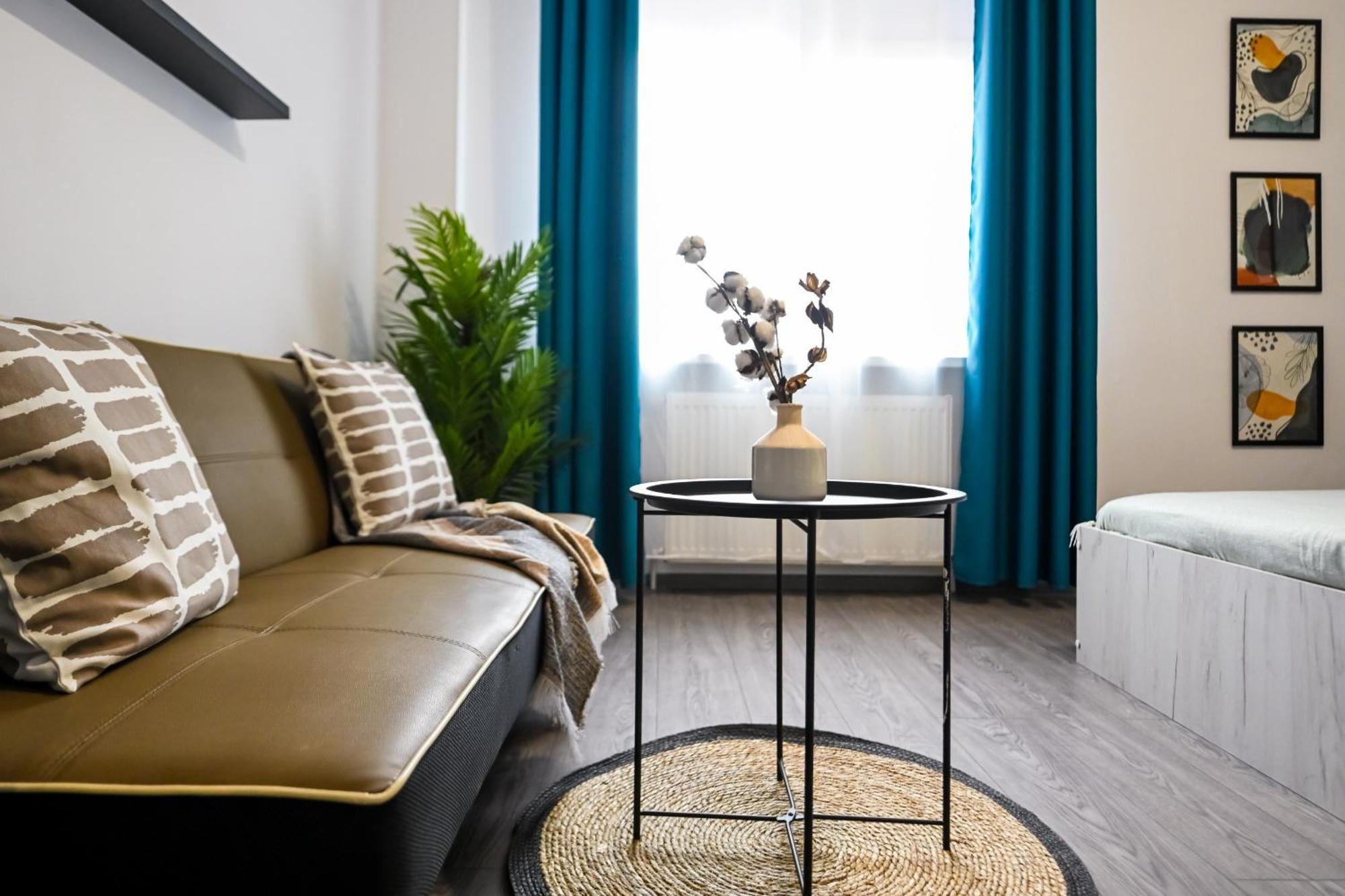Old Town Charm - Modern & Comfortable Accommodation In The Heart Of The City Bucarest Exterior foto