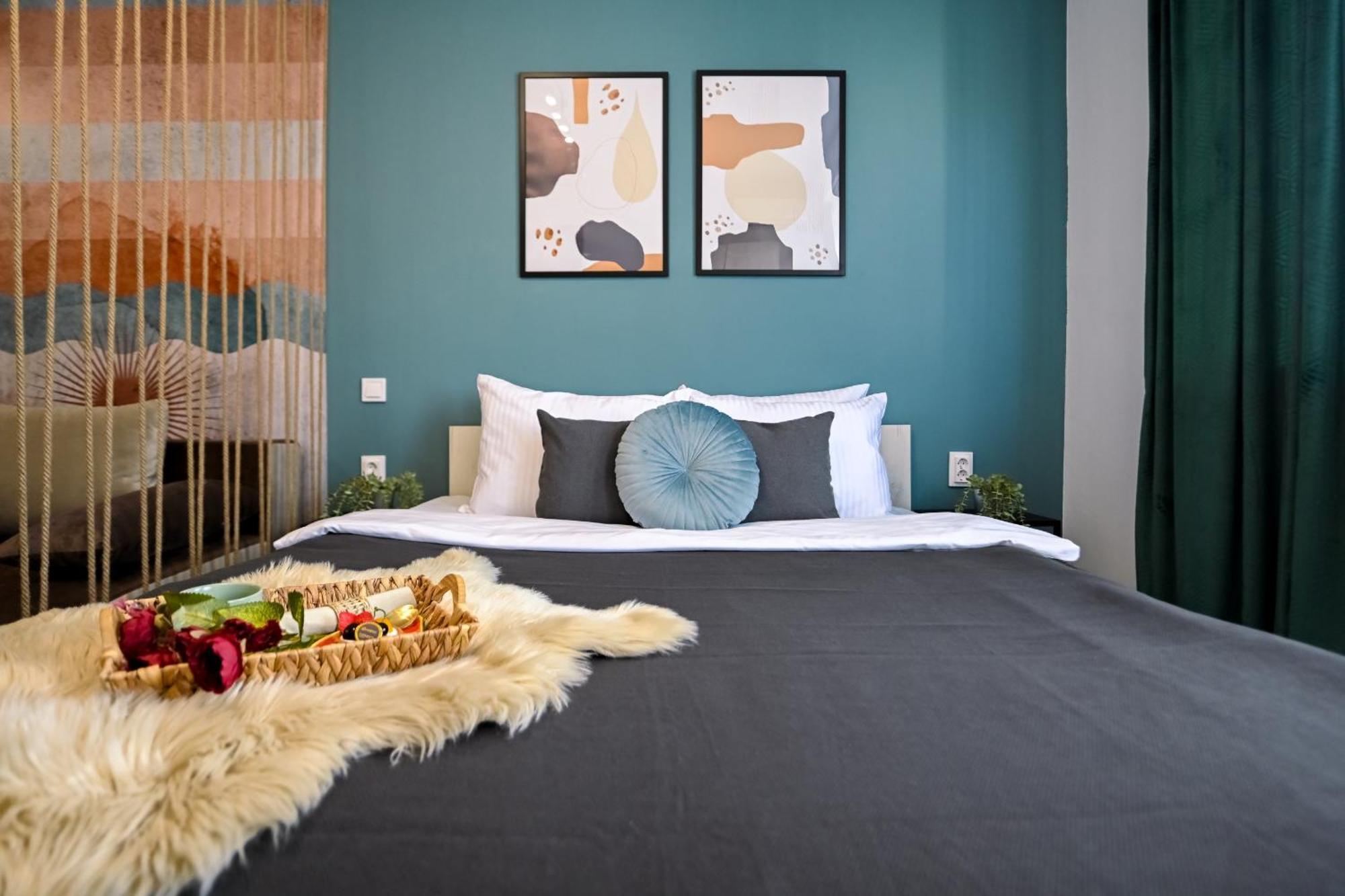 Old Town Charm - Modern & Comfortable Accommodation In The Heart Of The City Bucarest Exterior foto