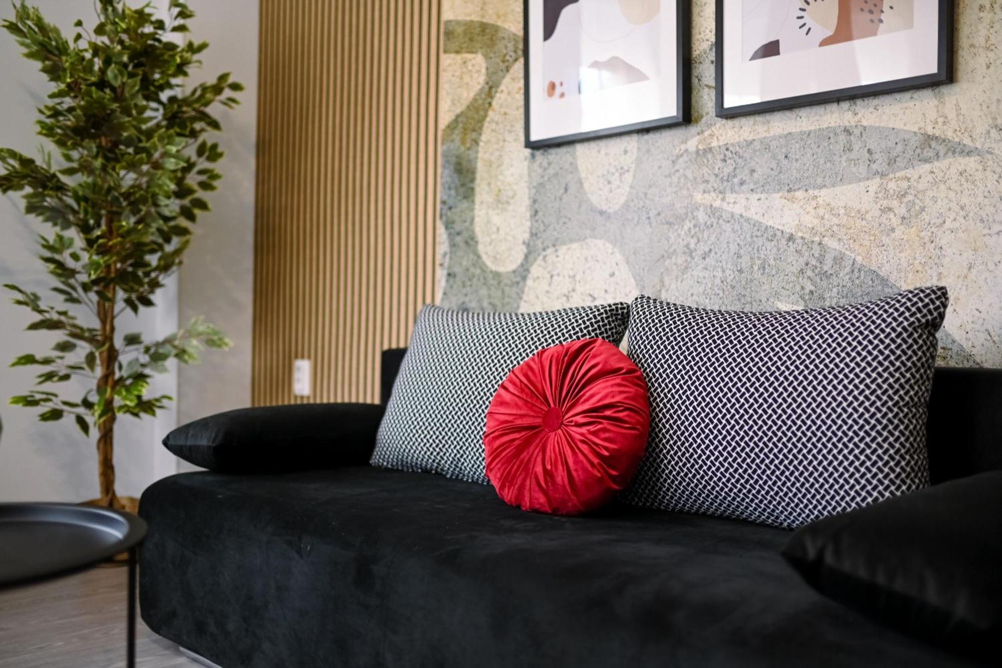 Old Town Charm - Modern & Comfortable Accommodation In The Heart Of The City Bucarest Exterior foto